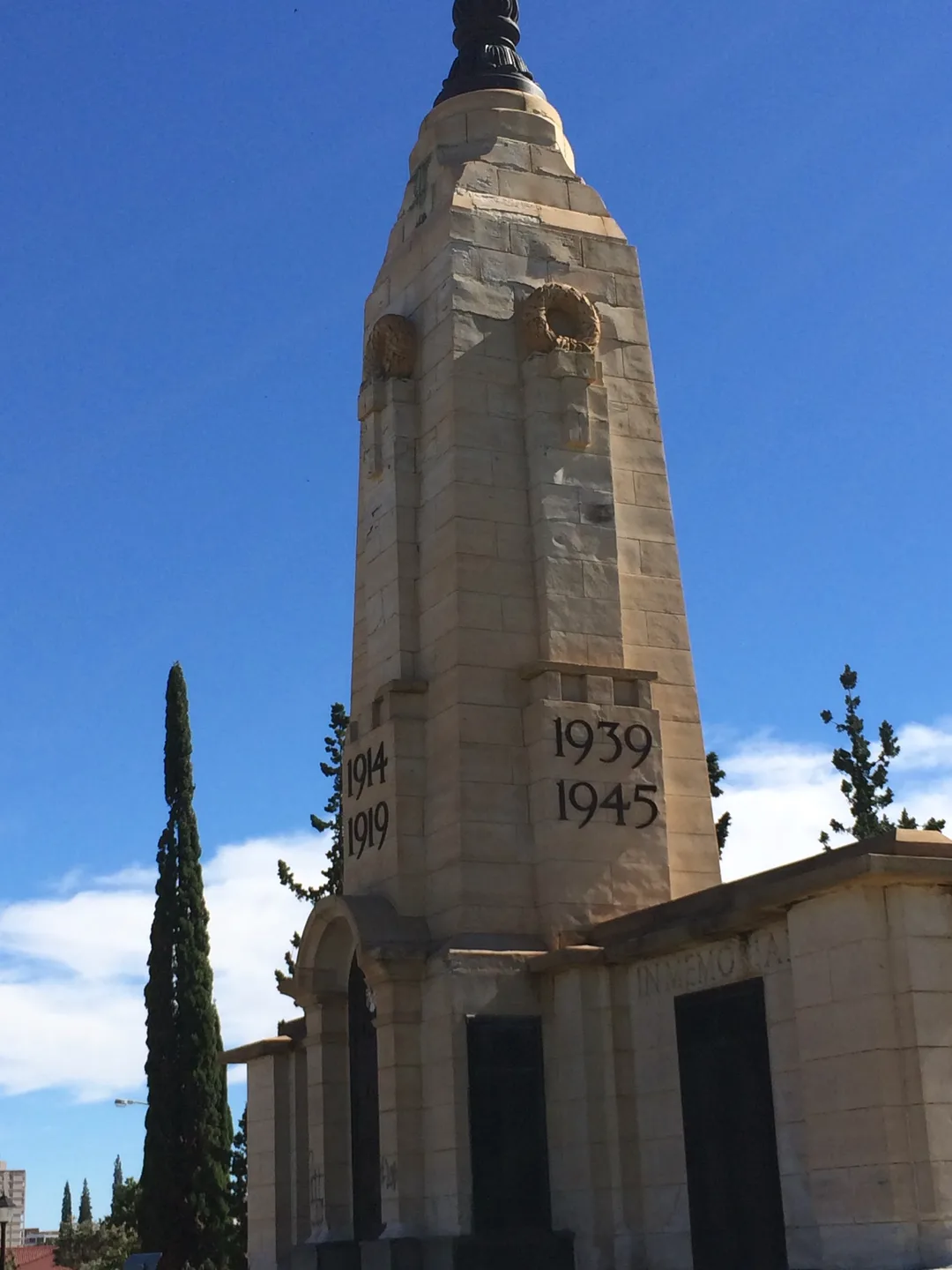 Kimberley's war memorial on Dutointspan Road