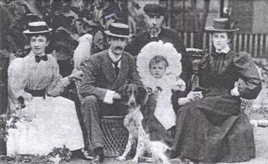 Charles Dunell Rudd (back) with his family