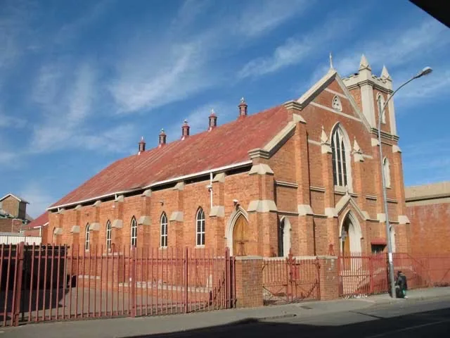 Fergus Carstairs Rogers designed the Presbytarian Church that replaced the origin