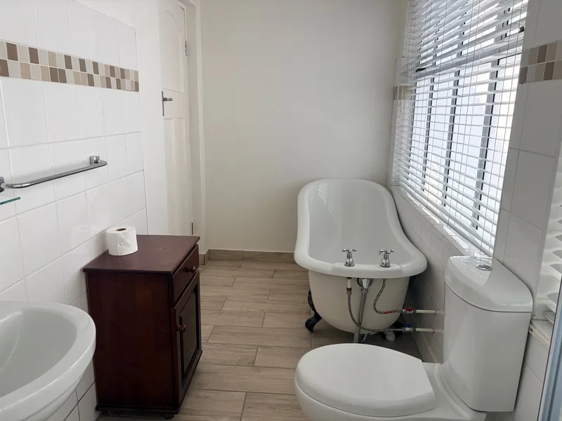 Room 5 en-suite slipper bath at the Solomon Edwardian Guest House