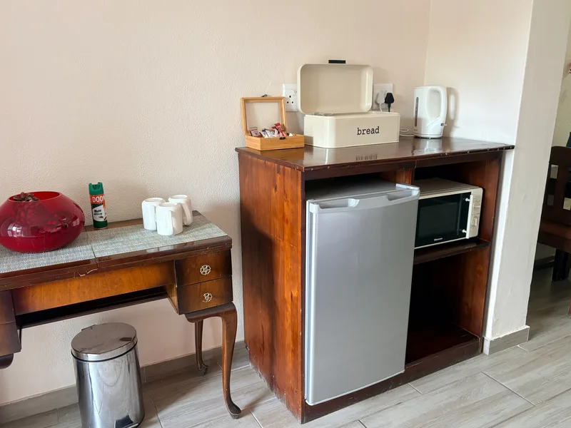 Room 6 refreshment counter at the Solomon Edwardian Guest House