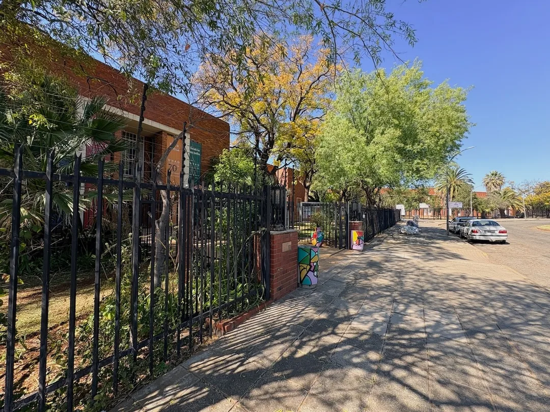 William Humphreys Art Gallery and neighbouring educational precinct in central Kimberley.