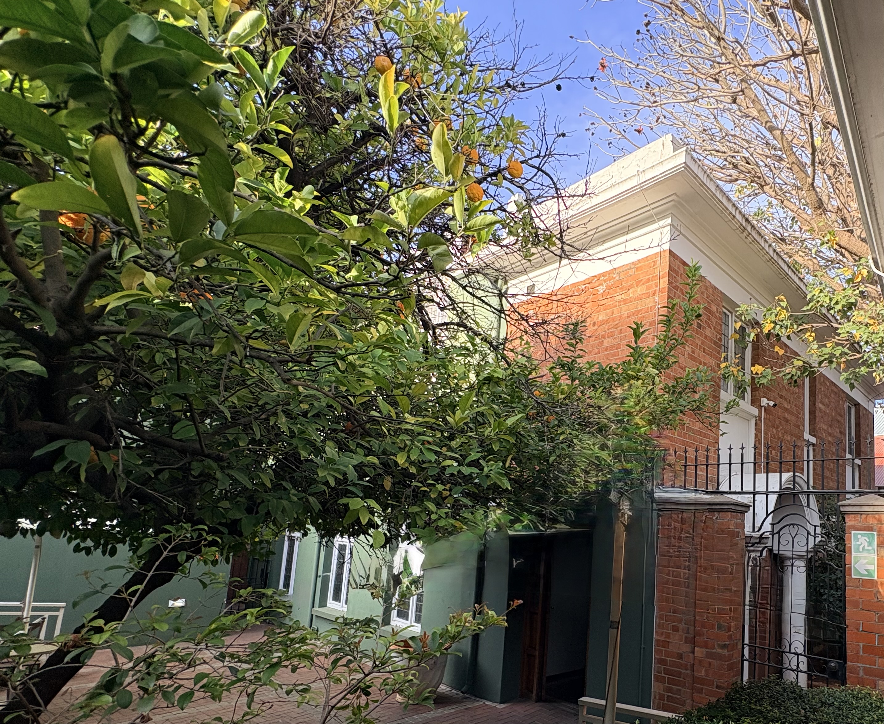 The former Ladies' Annexe can still be seen at the back of the main clubhouse.