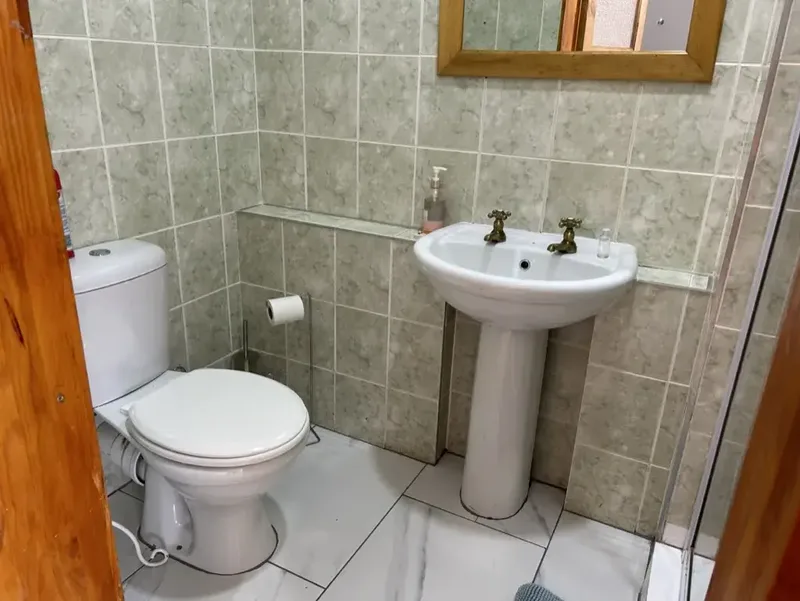 Room 1 and 2 Ensuite (WC) at the Solomon Edwardian Guest House