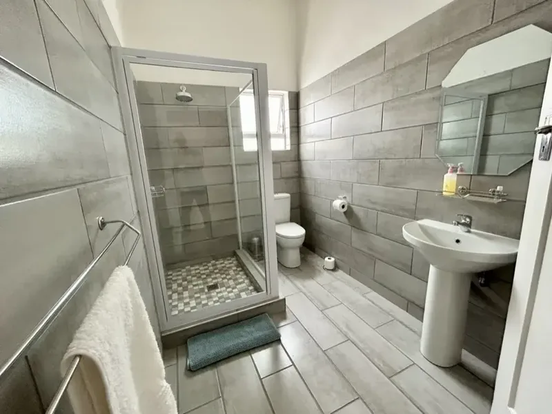 Room 4 (shower & WC) at the Solomon Edwardian Guest House